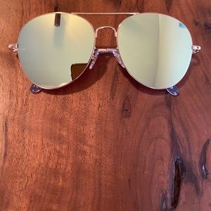 Sojos Vision Green Tinted Sunglasses